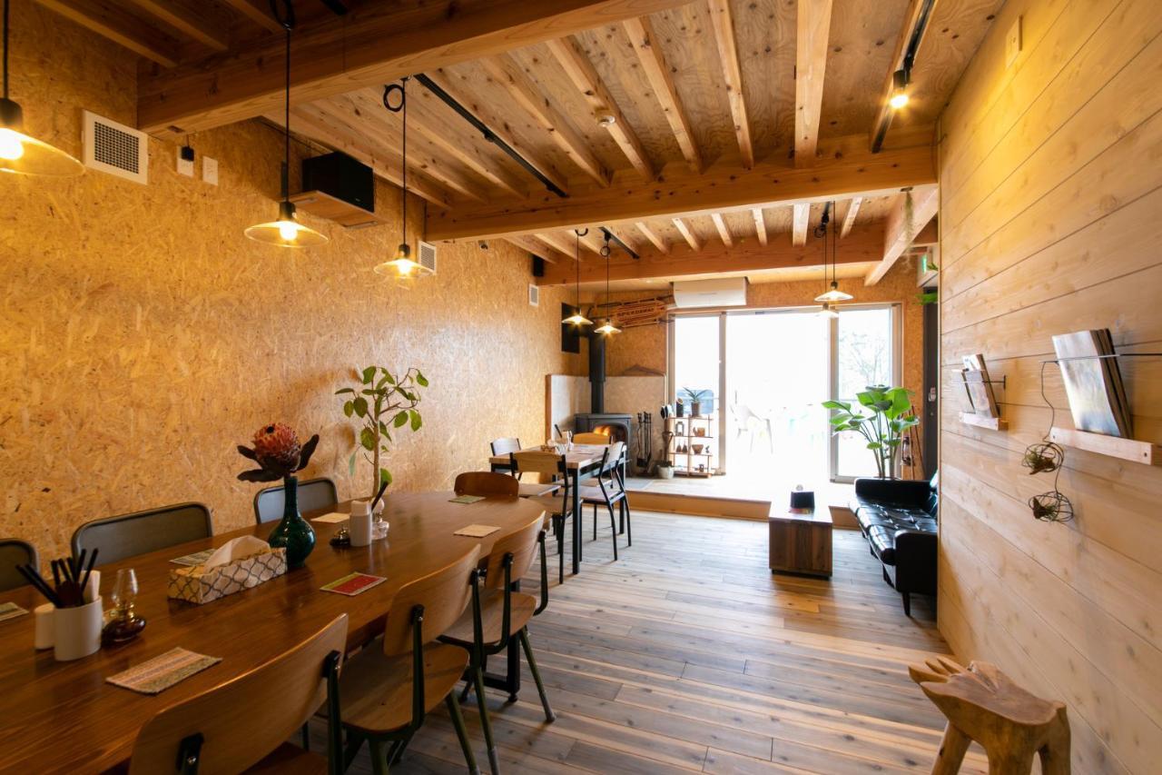 海と山に囲まれた静かな港町の オーシャンビュー 個室ゲストハウスeat&Stay Romey شيزوكا المظهر الخارجي الصورة