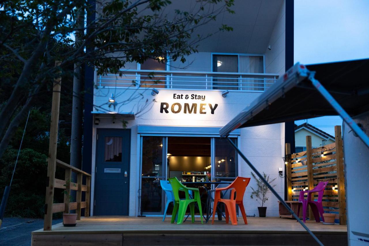 海と山に囲まれた静かな港町の オーシャンビュー 個室ゲストハウスeat&Stay Romey شيزوكا المظهر الخارجي الصورة